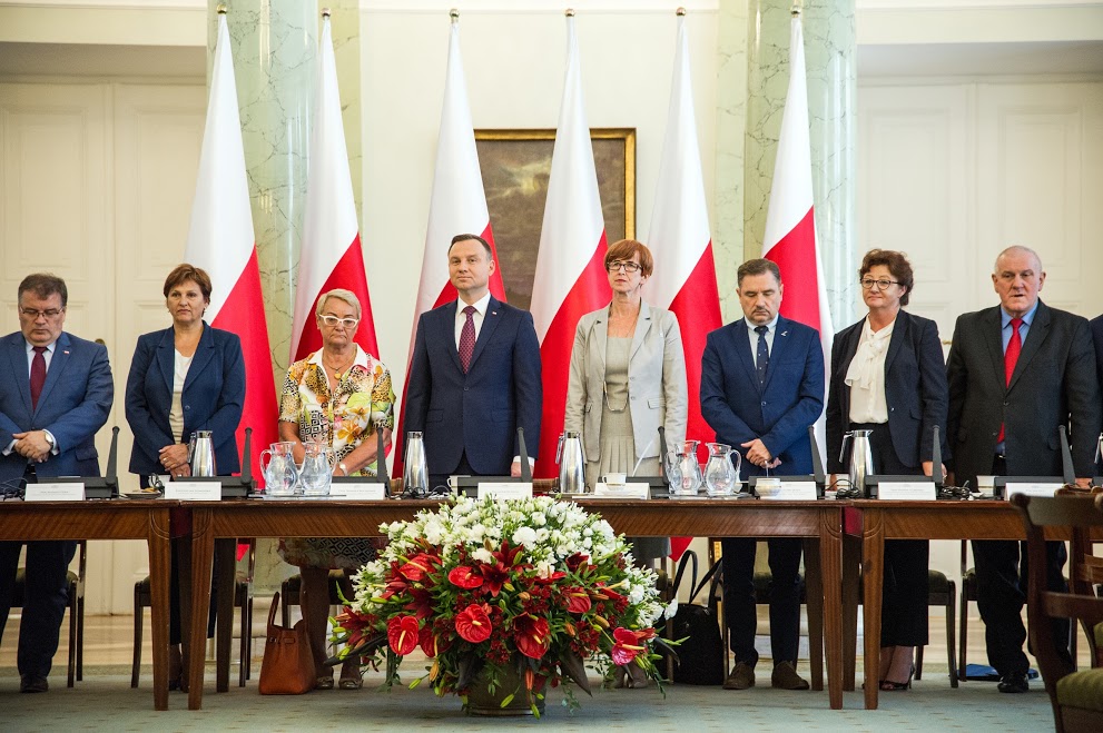 Thumbnail for the post titled: Posiedzenie plenarne Rady Dialogu Społecznego – 19 czerwca 2017 r – Pałac Prezydencki